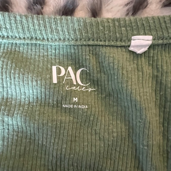 Cropped Basic Tee - Picture 2 of 4